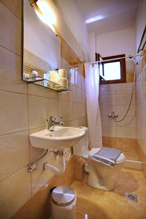 Aktaion Guest Rooms Σκόπελος Δωμάτιο φωτογραφία
