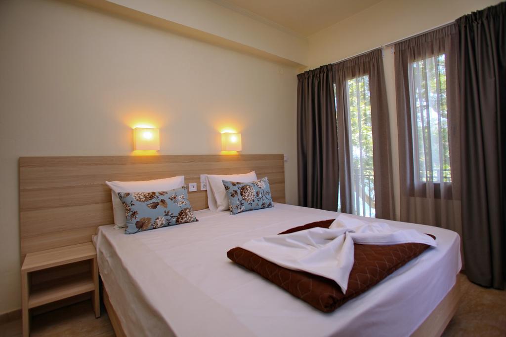 Aktaion Guest Rooms Σκόπελος Δωμάτιο φωτογραφία